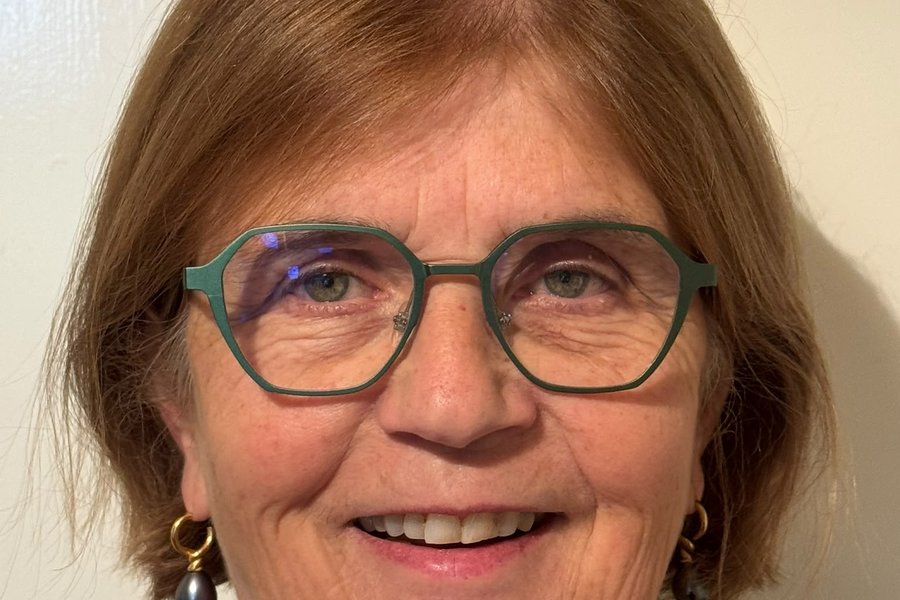 Branch Chair Jocelyn Holland