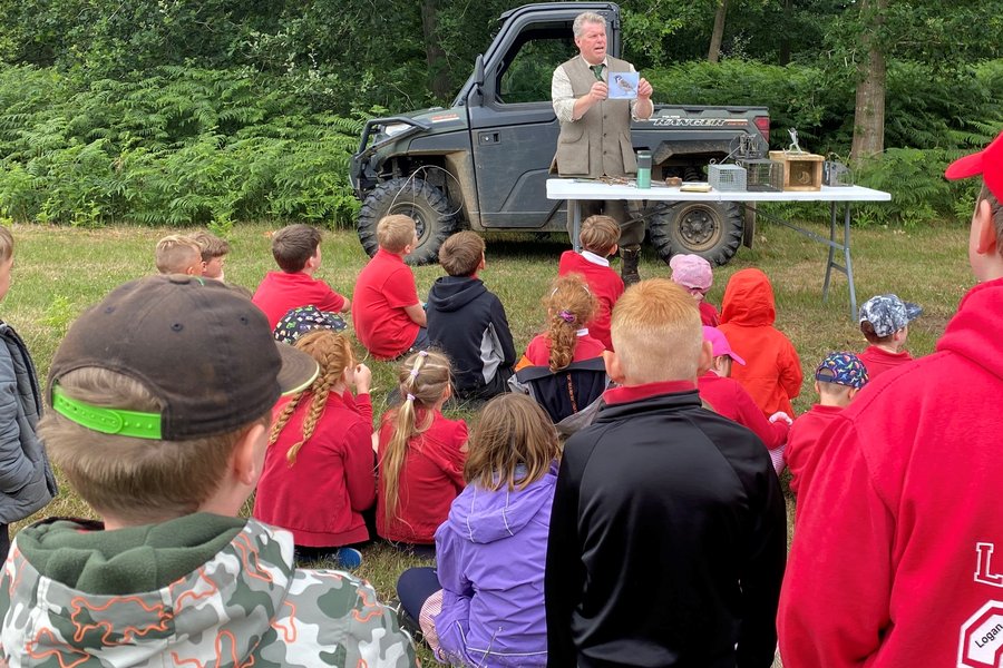 Countryside Learning - children learning about bird species