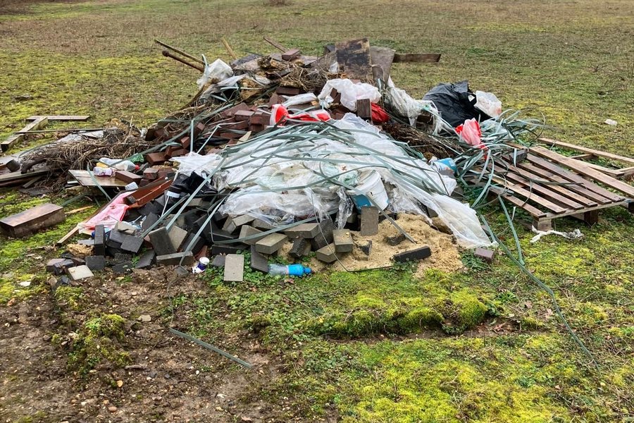 Fly-tipping incident - Essex-Herts border
