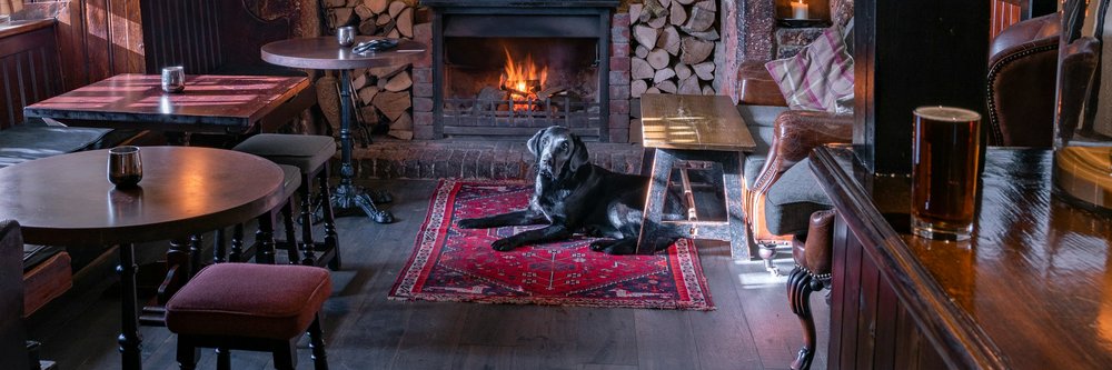 Generic Pub 2 (Unsplash)